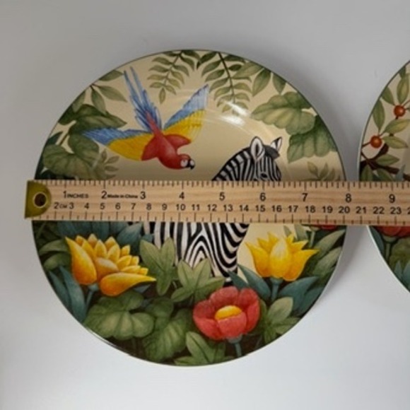 Sakura Jungle Animals Decorative Plates Set of 2 Zebra Giraffe Toucan Parrot - Picture 6 of 6